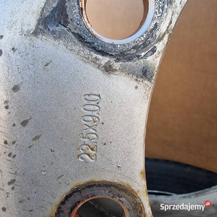 OPONY KOŁA YOKOHAMA 124R 31570 R225 156150L Bieleń