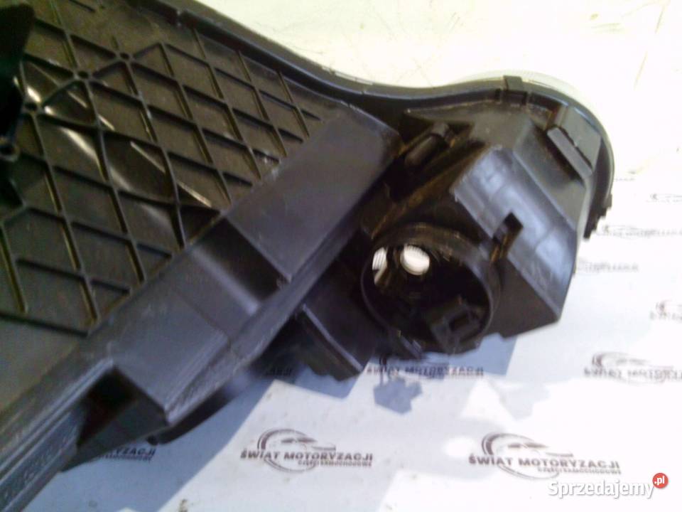 SKODA YETI 12r lampa prawa przód 130702331500 Kielce