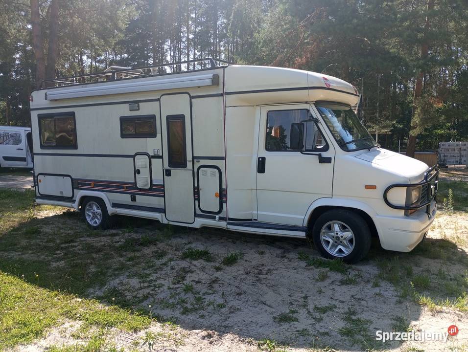 Kamper Półintegra Peugeot 230L Rok produkcji 1990 Kampery łódzkie Pieczyska
