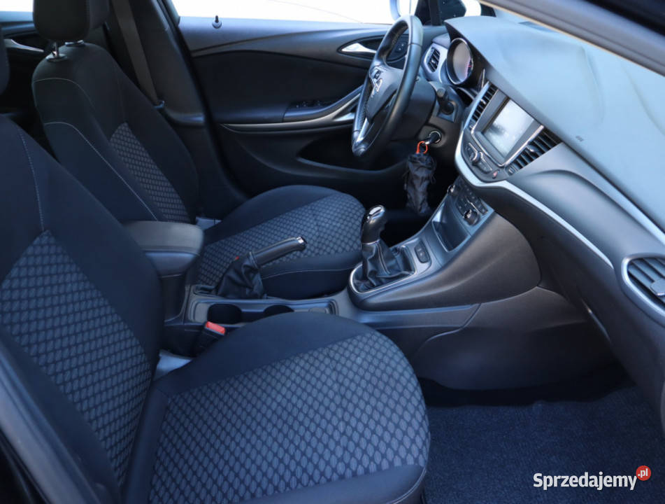 Opel Astra 14 T Piaseczno