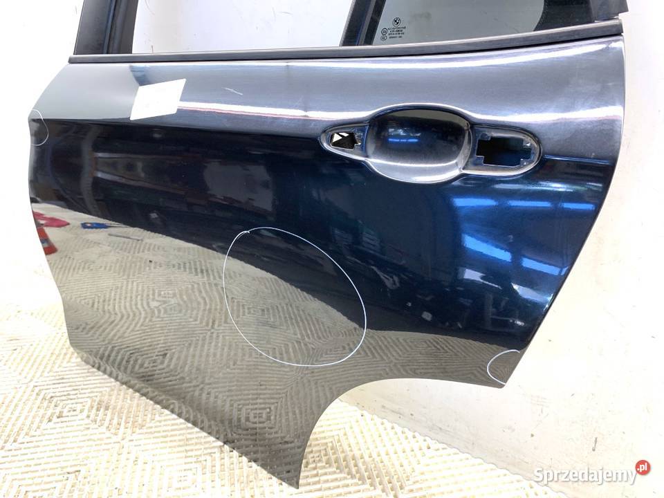 DRZWI LEWY TYŁ BMW E84 SUV 0915 CZARNY