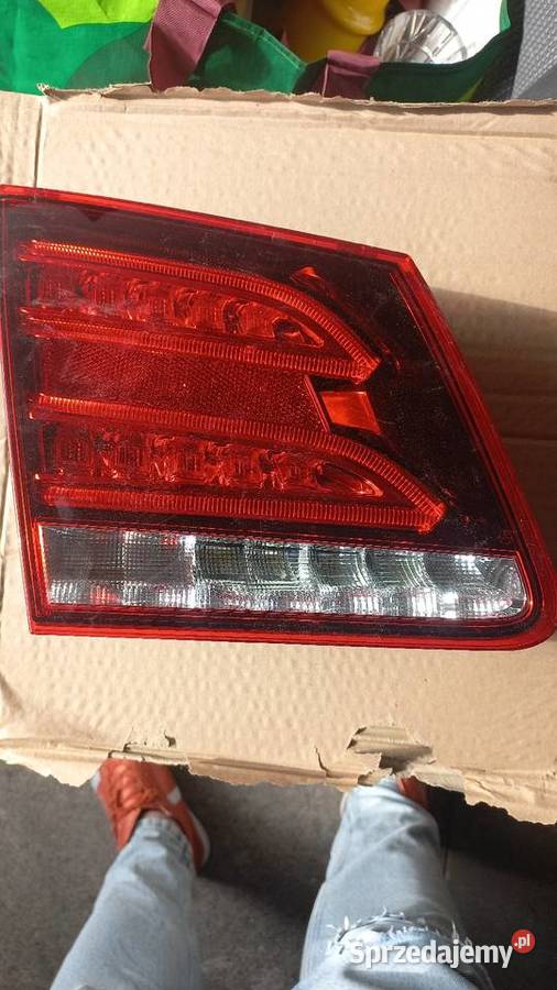 Lampa tylna w klapę lewa strona Mercedes W212 Inowrocław