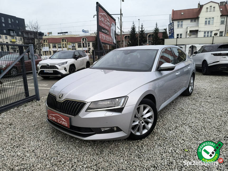 koda Superb Salon Serwis ASO Bezwypadkowa ALU 2 tempomat kujawsko-pomorskie Bydgoszcz