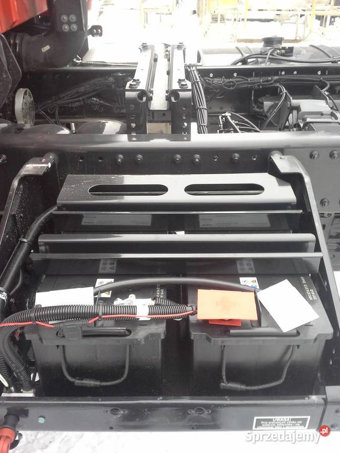 Skrzynka na akumulator MAN TGL Mercedes Volvo Górno