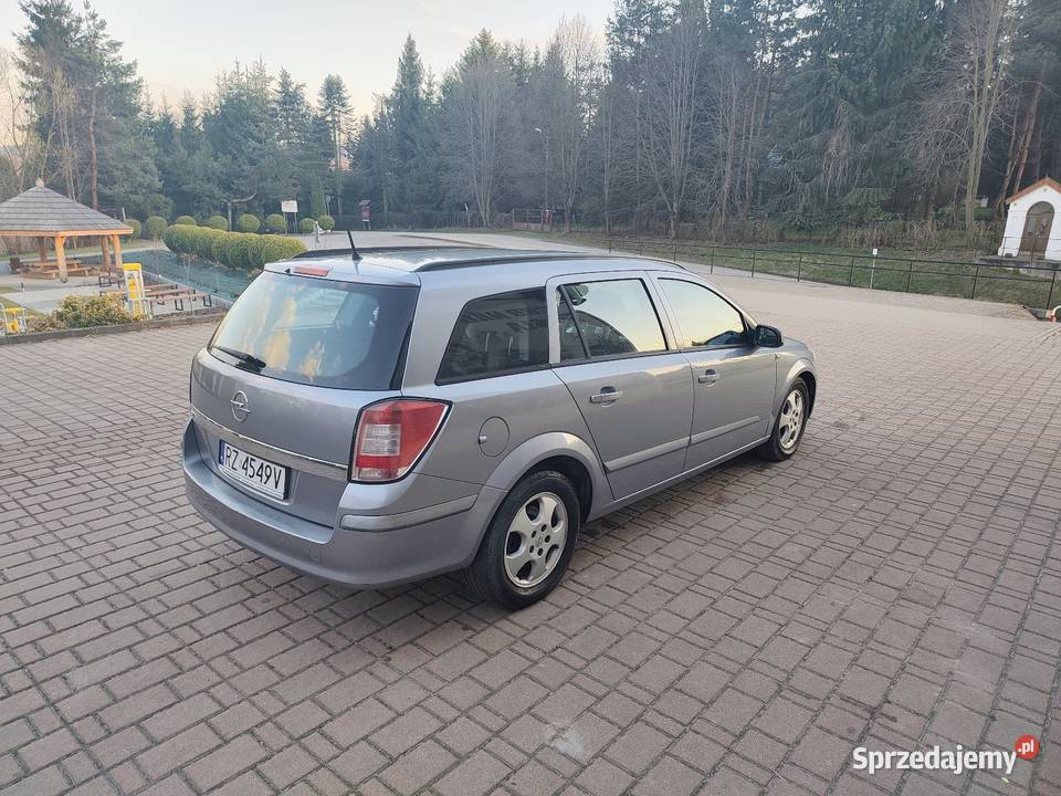 Opel Astra H 16 LPG 2009 1600cm3