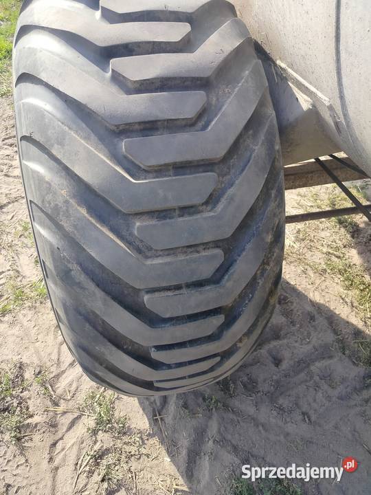 Sprzedam Beczkowóz pojemność zbiornika 5000l sprzedam