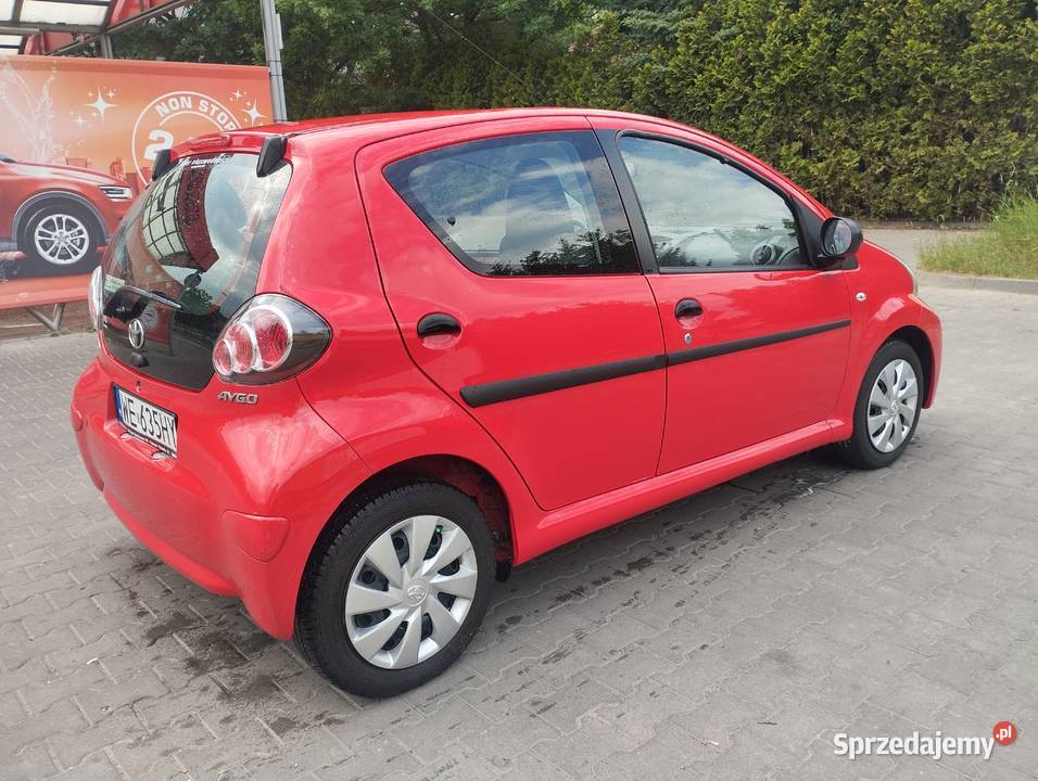 TOYOTA AYGO SALON SERWIS 17 VAT marża Warszawa