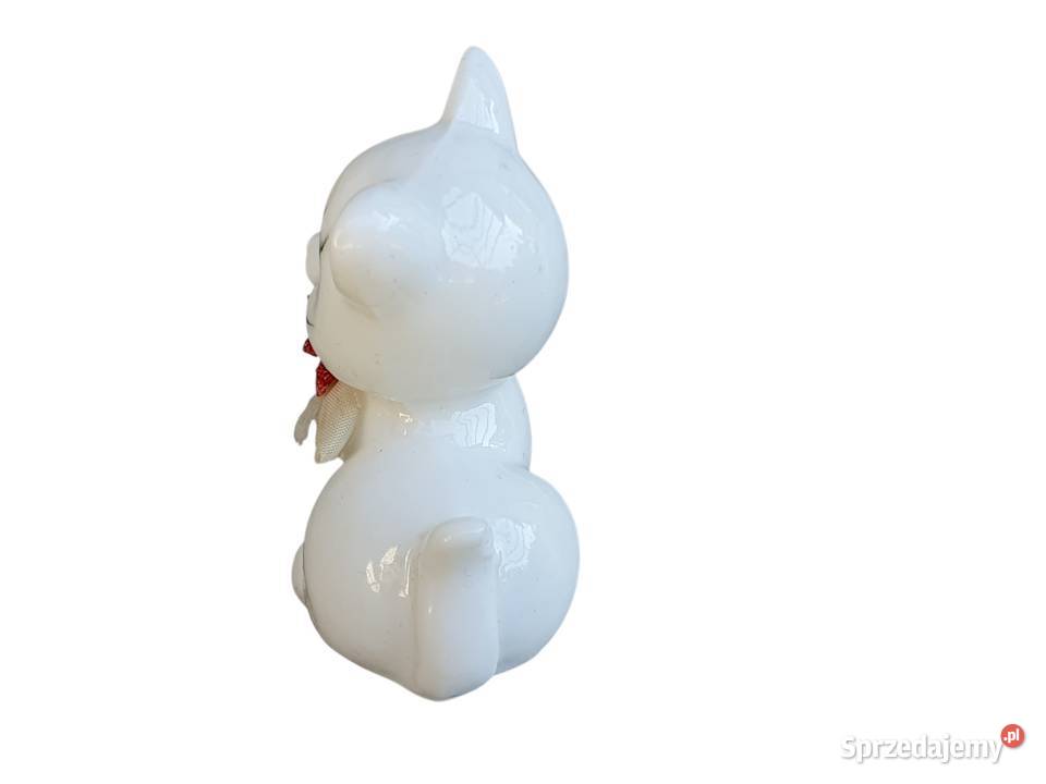 Stary porcelanowy kotek z bukietem kwiatów lata Samochody i pojazdy
