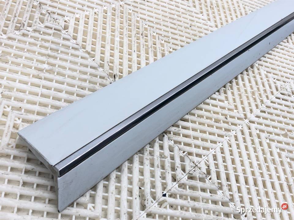 LISTWA DRZWI LEWY PRZÓD SKODA SUPERB III Kombi osobowe