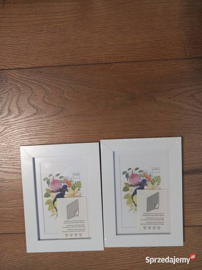 Zestaw 7 białych drewnianych ramek na zdjęcia w Gaj