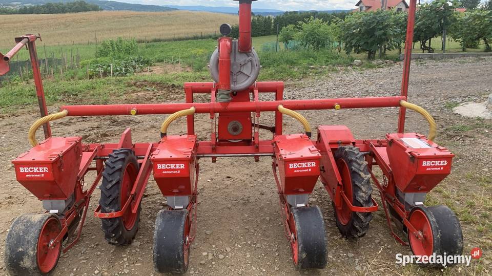 Siewnik punktowy 4rzędowy Becker Aeromat II Maszyny rolnicze Brzostek