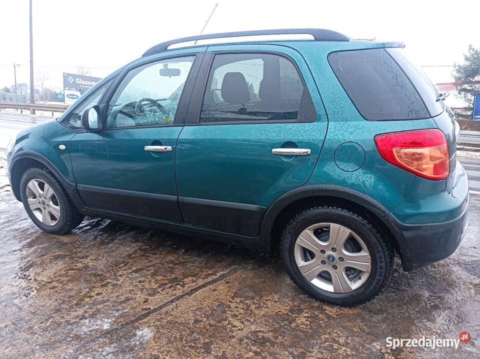 Suuper sedici 4x4 niziutki przebieg Gaz benzyna+LPG Pruszków sprzedam