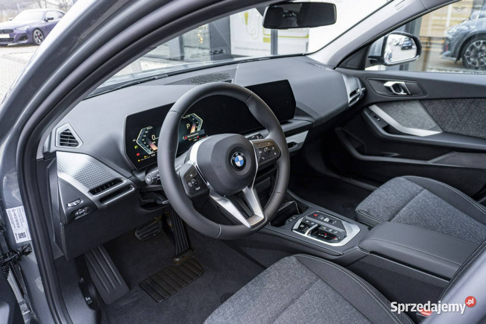 BMW 120 BMW 120 Dostępny ręki F70 2024 nawigacja Łódź sprzedam