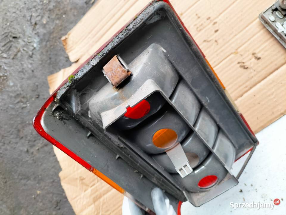 CITROEN C15 LAMPA TYŁ TYLNA WKŁAD LAMPY lubelskie Kamień-Kolonia sprzedam