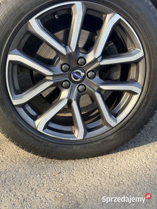 VOLVO xc60 T6 306 hp Pruszków