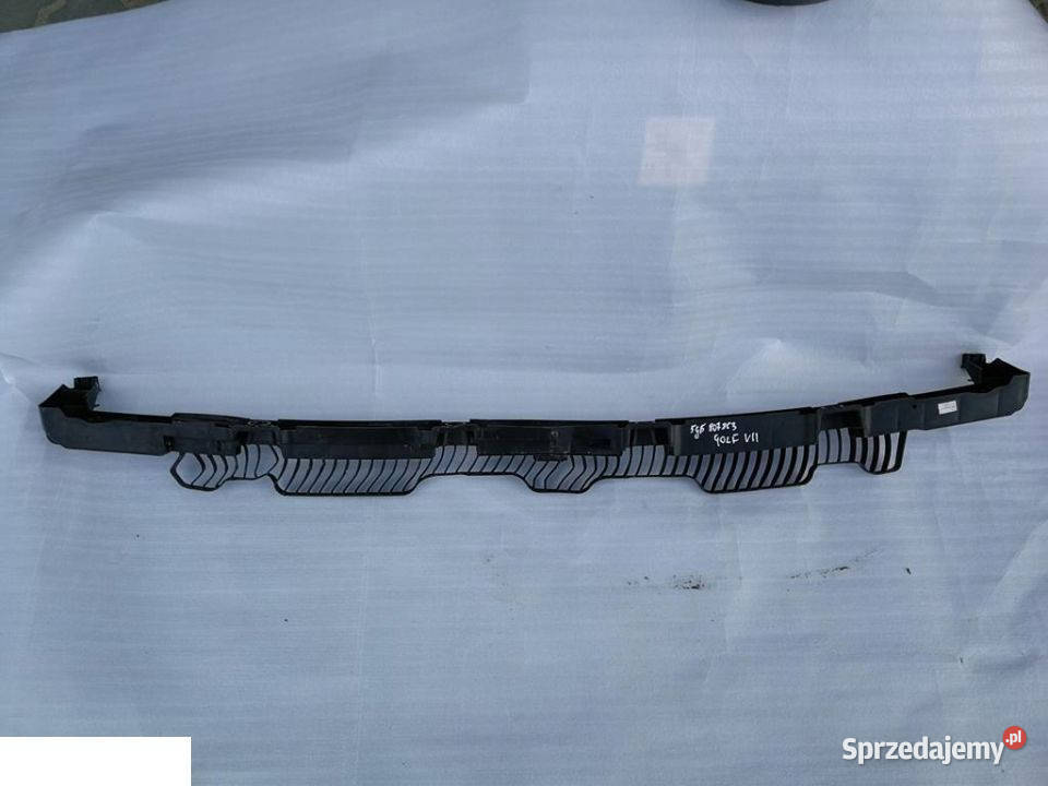 GOLF VII 7 MOCOWANIE ŚLIZG ZDERZAKA TYŁ Motoryzacja