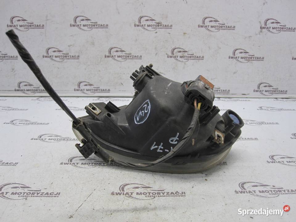BMW E92 07r halogen prawy 6340100001 6937466 świętokrzyskie