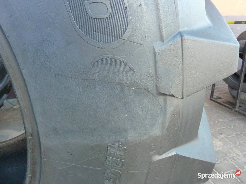 Opona używana rolnicza 90060R42 TRELLEBORG TM900 Zaścianki sprzedam