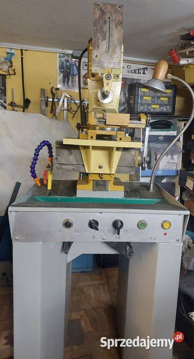 Frezarka uniwersalna typ FXB12 Białogard