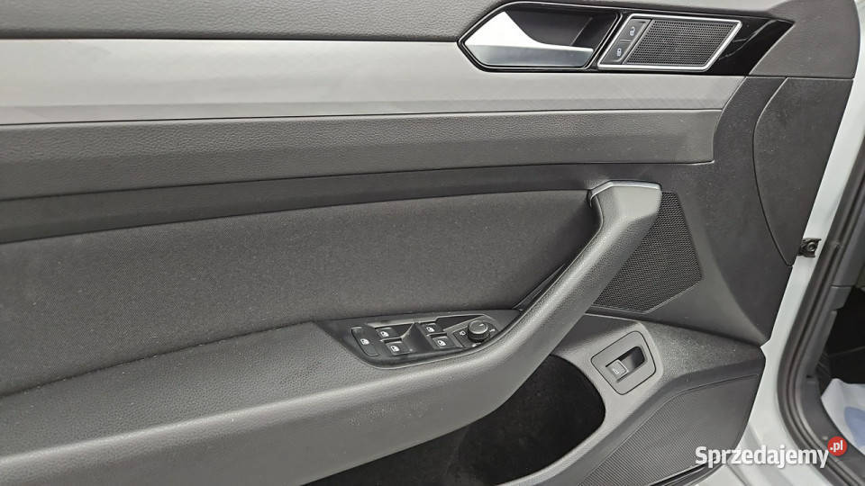 Volkswagen Passat Variant 20 TDI Business DSG Z ESP mazowieckie Warszawa