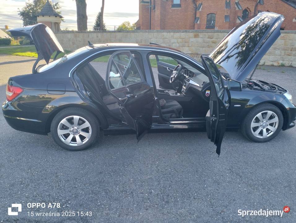Mercedes C 200 W204 Rok produkcji 2011 Wokowice