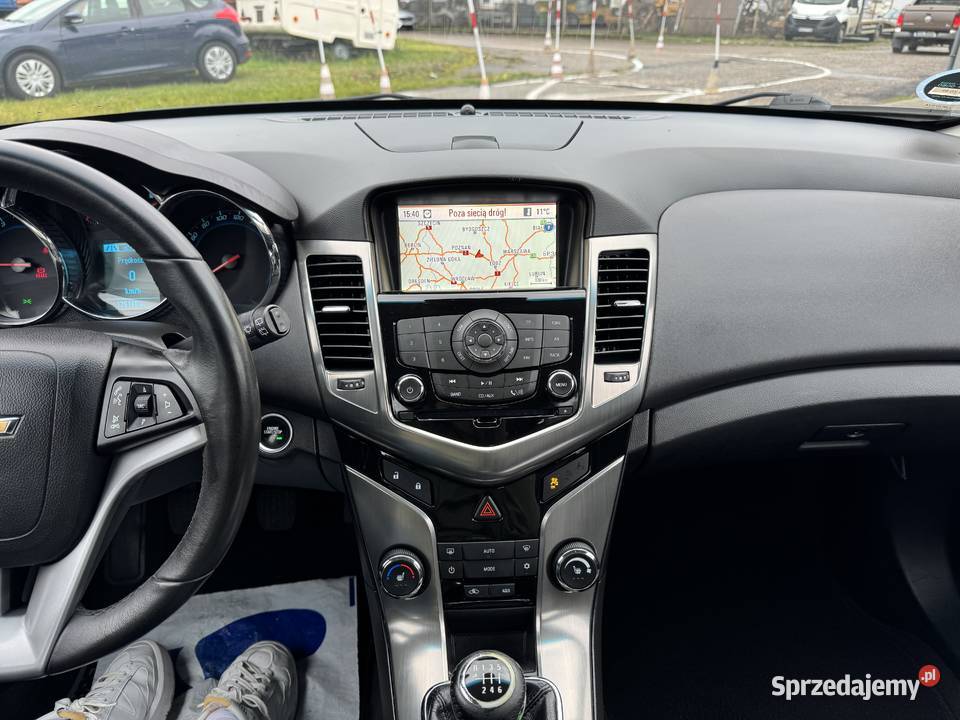Chevrolet Cruze 14 BENZYNA Klimatronik Nawigacja Konin sprzedam