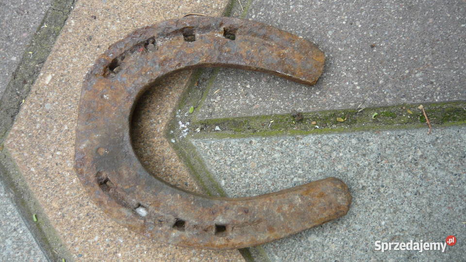 Zestaw duża i mała podkowa ogromna stara Sokółka