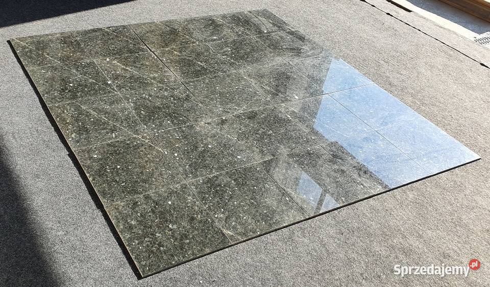 Płytki granitowe Emerald Pearl polerowane