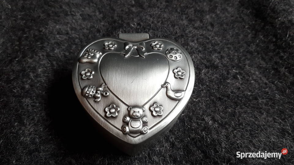 Metalowa szkatułka na dziecięce pamiątki Myszków