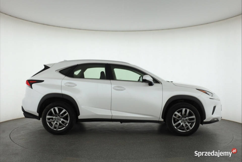 Lexus NX 200t biały Piaseczno