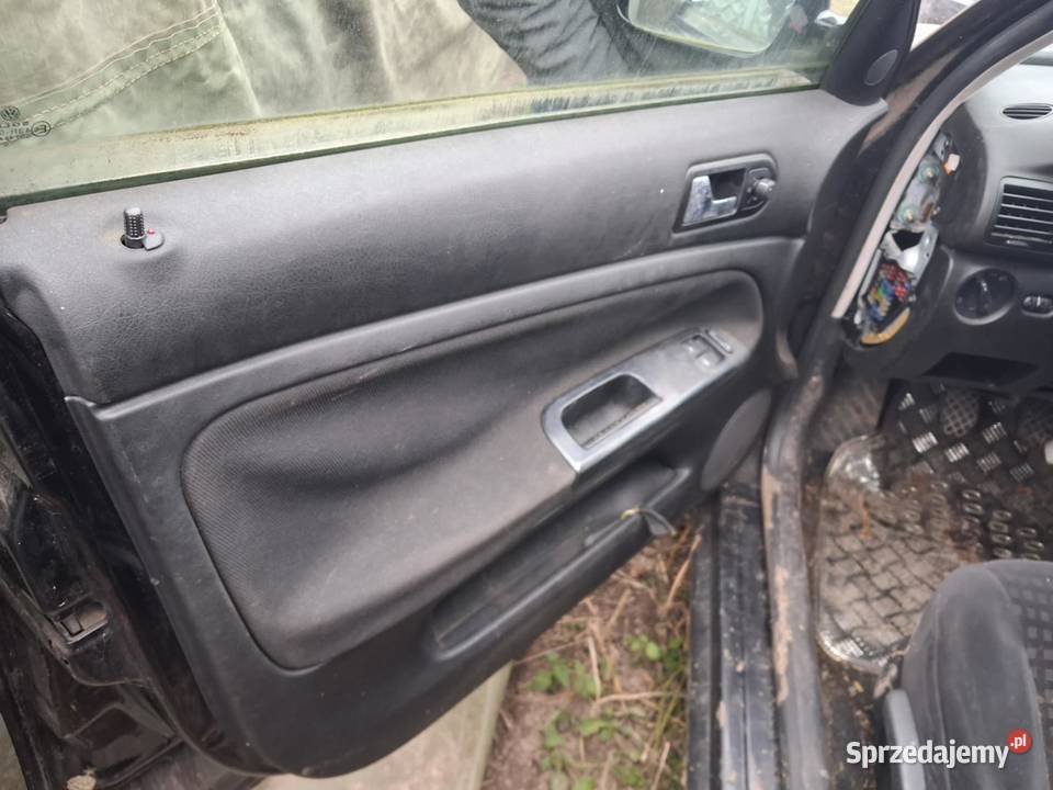 Volkswagen Passat b5 2000r na części