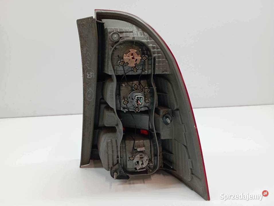 LAMPA TYŁ LEWA KOMBI E12 Toyota Corolla IX