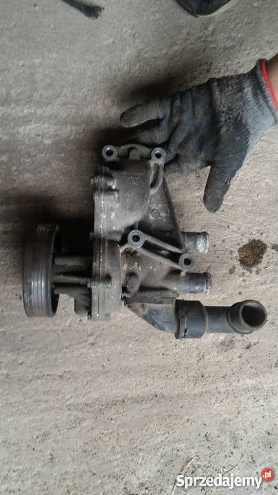Golf 3 III 19 TDI pompa wody 037121013 Tarczyn sprzedam