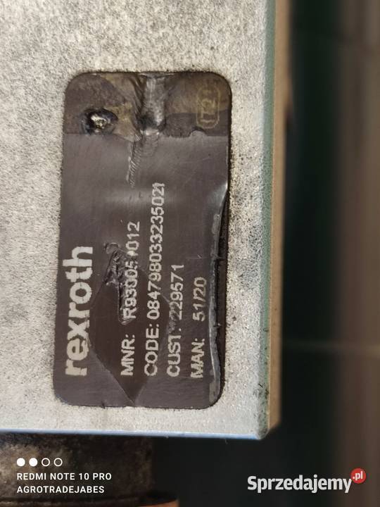 Siłownik wychyłu Manitou MLT 737 wielkopolskie Wilkowo sprzedam