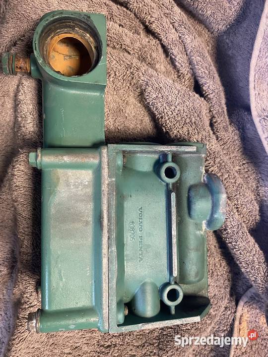 Kompletna obudowa termostatu Volvo Penta 860449 Piła