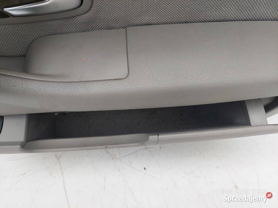 AUDI A8 D3 42 TDI 0510 TAPICERKA DRZWI PRAWA Włoszczowa