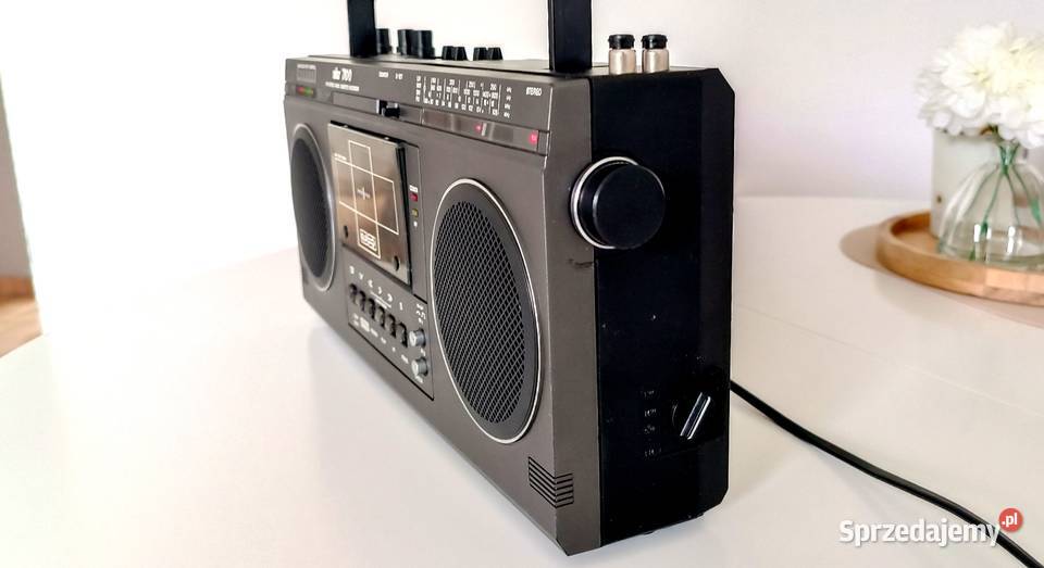 Radiomagnetofon PRL NRD RFT SKR 700 Nowe paski wielkopolskie Leszno