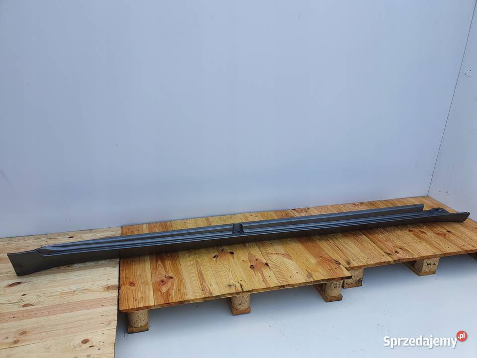 BMW F01 LISTWA PROGOWA PRAWA próg prawy 7207158 osobowe Rudka