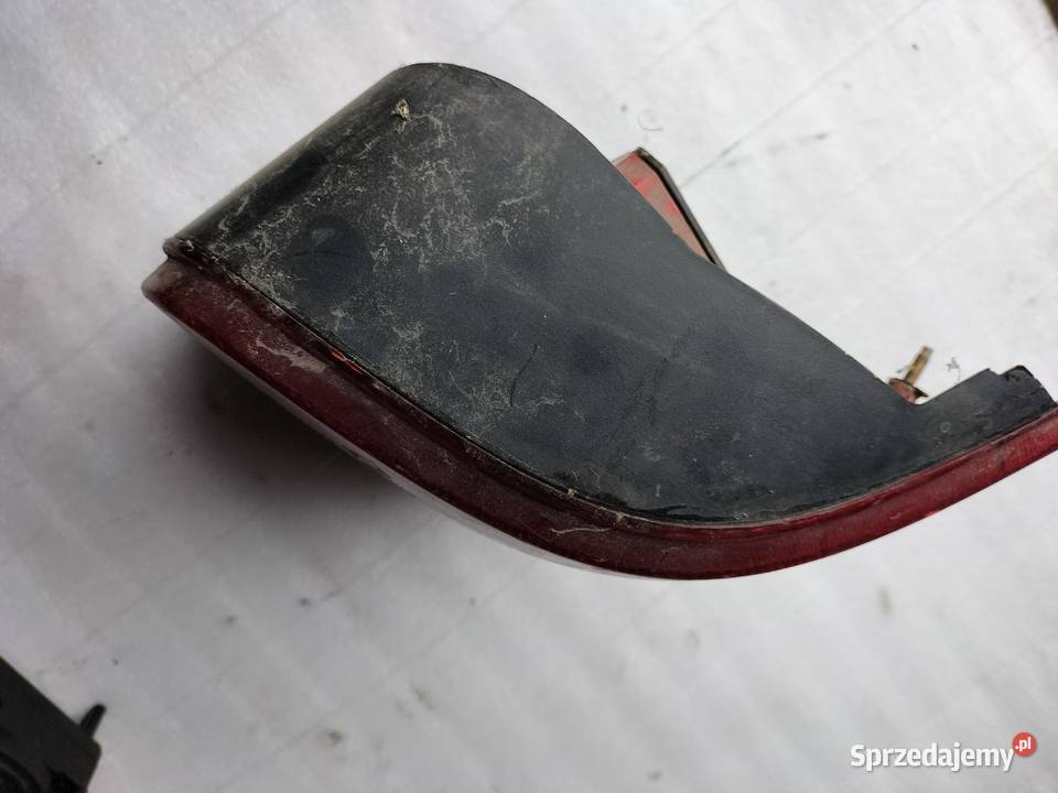 lampa prawa tył passat b5 kombi 3B9945112F Kamień-Kolonia sprzedam