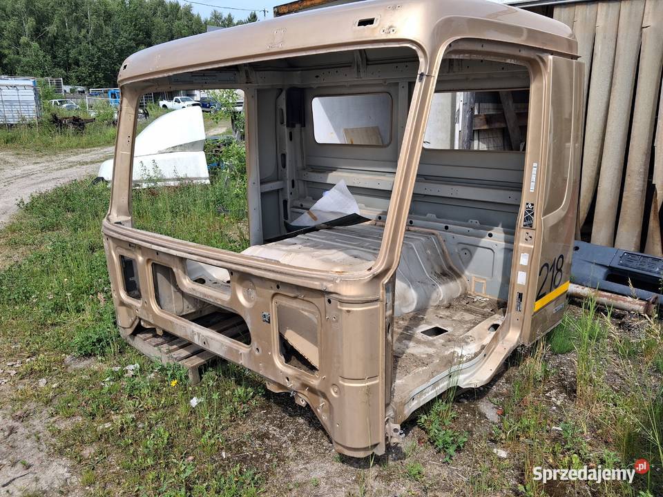 Kabina budowlana mercedes Mp2 M 3 uszkodzona Zestawy części blacharskich Mojusz