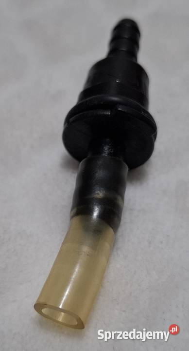 Łącznik wewnętrzny obwodu pompy zestawu