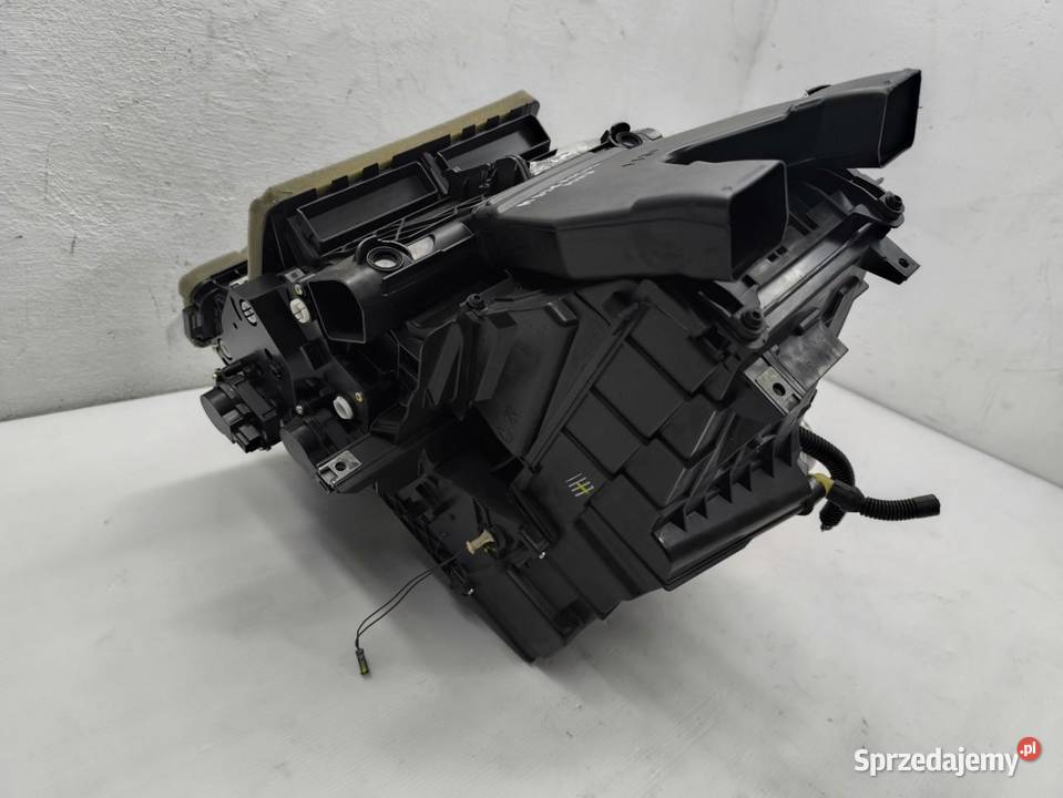 NAGRZEWNICA KOMPLETNA FORD FOCUS MK3 LIFT