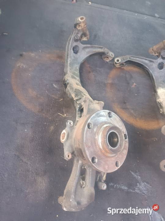 Zwrotnica Prawa Lewa Audi A4 B5 a36 Myszków