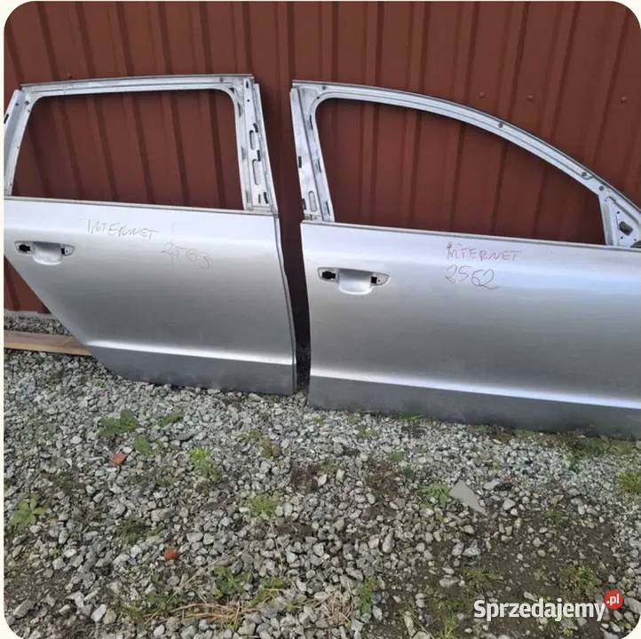 SKODA SUPERB II KOMBI DRZWI PRAWE LA7W Wrocław