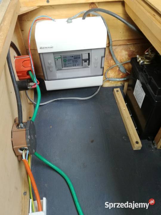 Niewiadów n126n z łazienką Motoryzacja