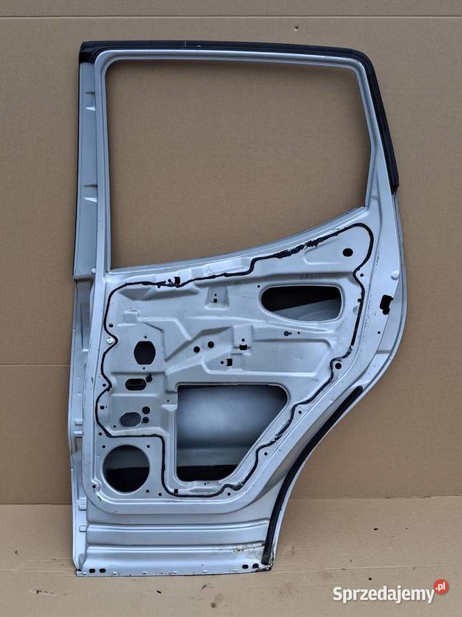 MERCEDES AKLASA W168 DRZWI PRAWY TYŁ PRAWE TYLNE osobowe lubuskie