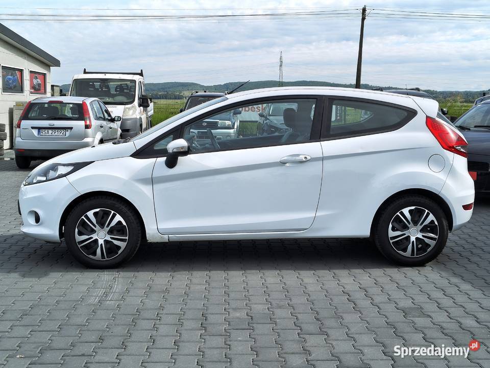 Ford Fiesta Benzyna Zarejestrowany w Polsce Zarszyn