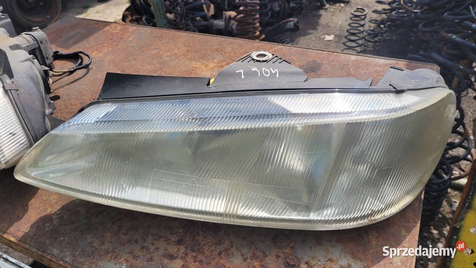 Lampy przód Peugeot 406 Łagów