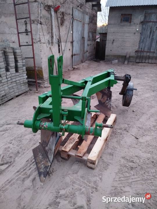 Pługi 3 skibowe praktycznie nowe Tarzymiechy Pierwsze