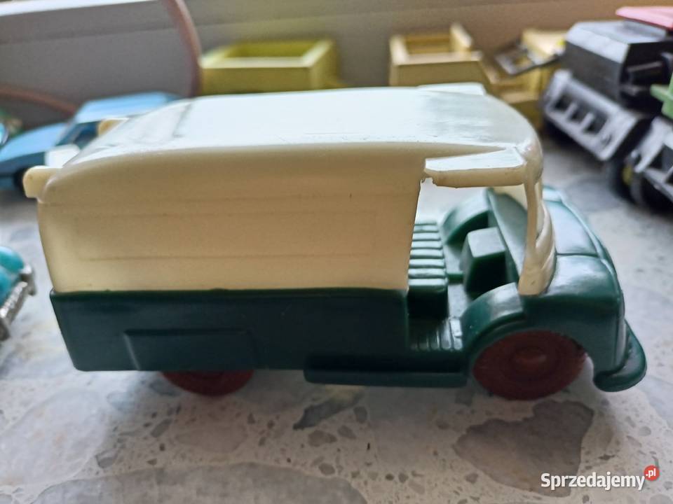 Zabawka PRL furgon Rzeszów